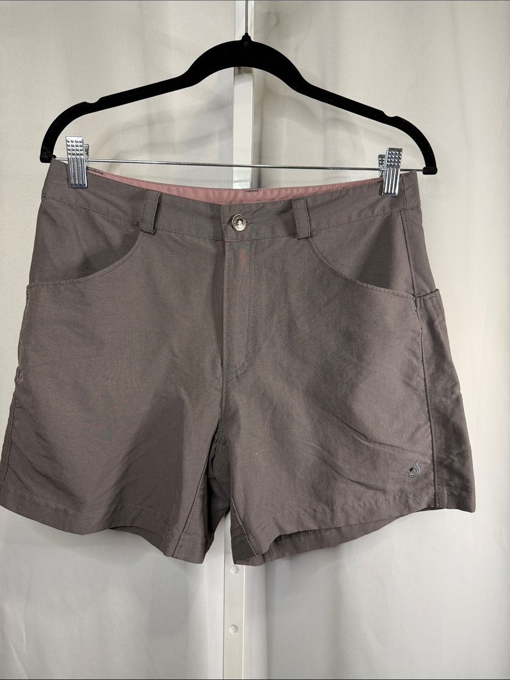 Isis Gray Women's Casual Shorts with Pink Waistband Accent
